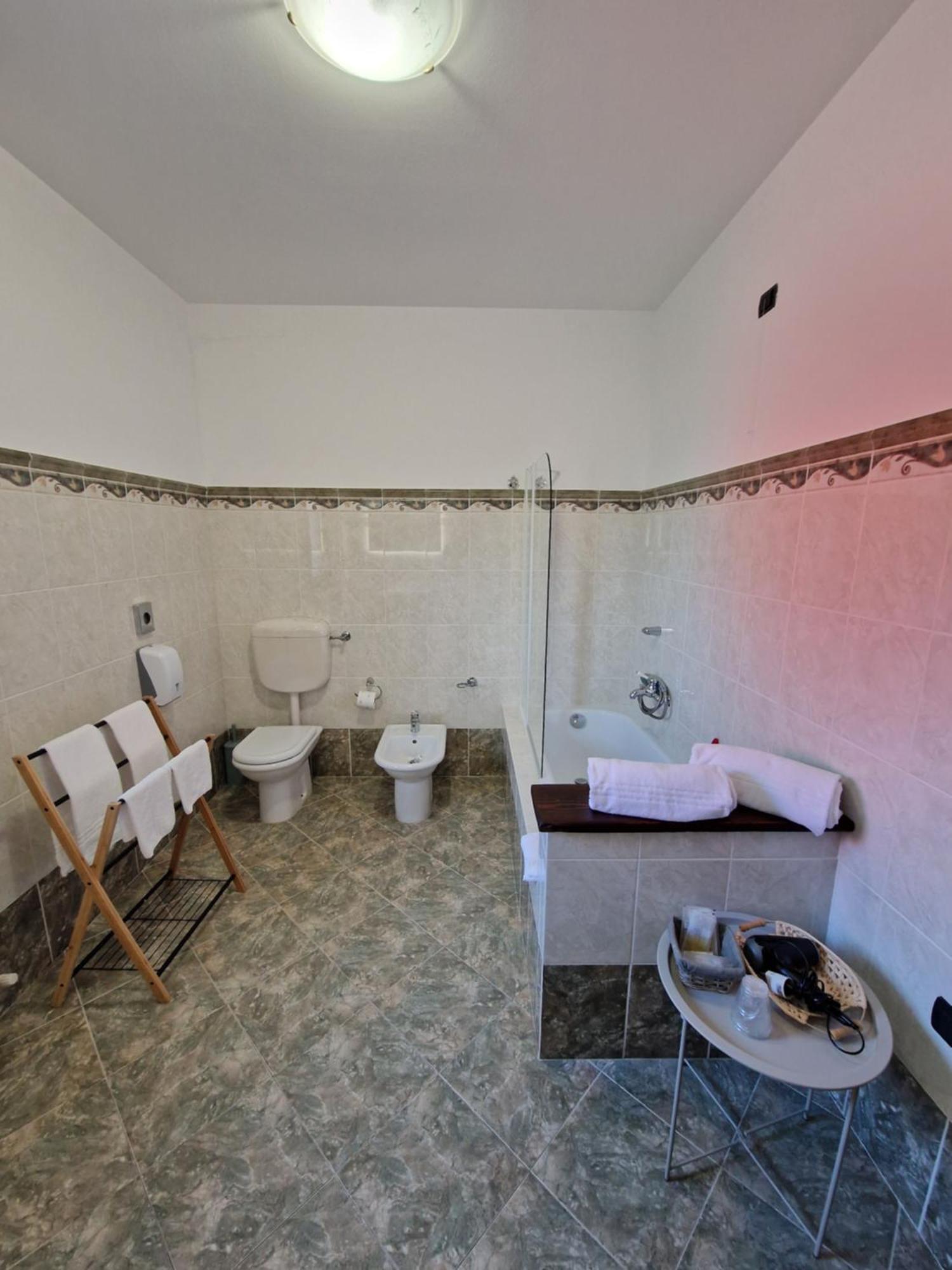 Borgo Di Arcadia Hotel Porto Tolle Exterior photo